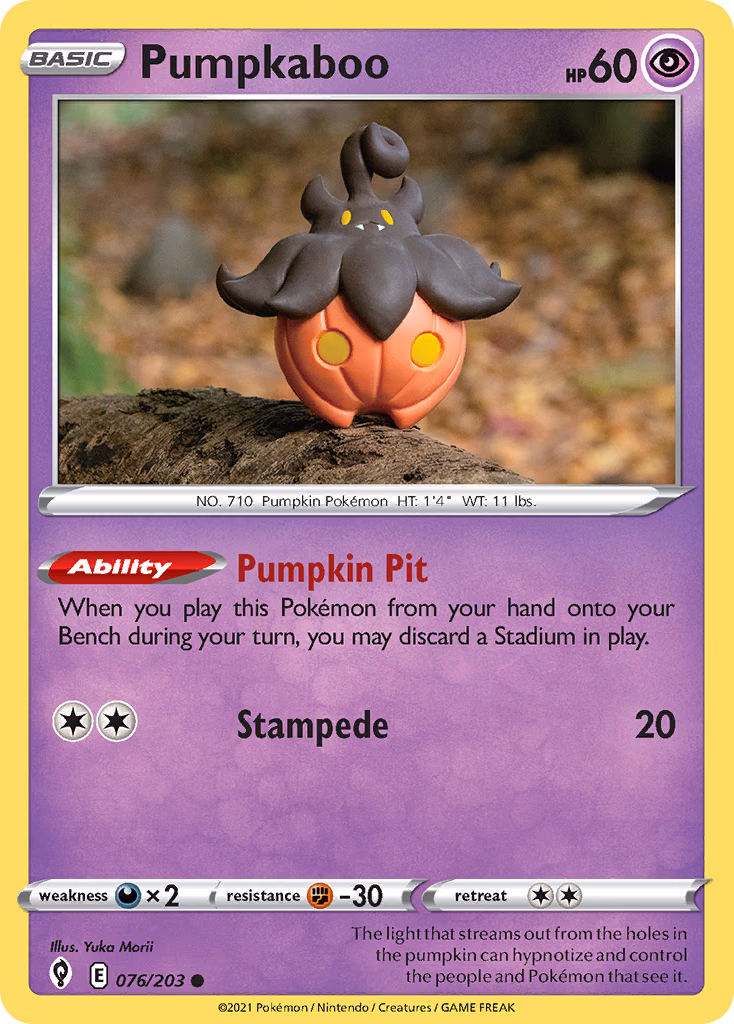 Pumpkaboo Pokemon card (076/203, Evolving Skies)